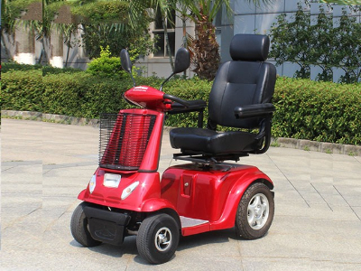 老年電動(dòng)代步車